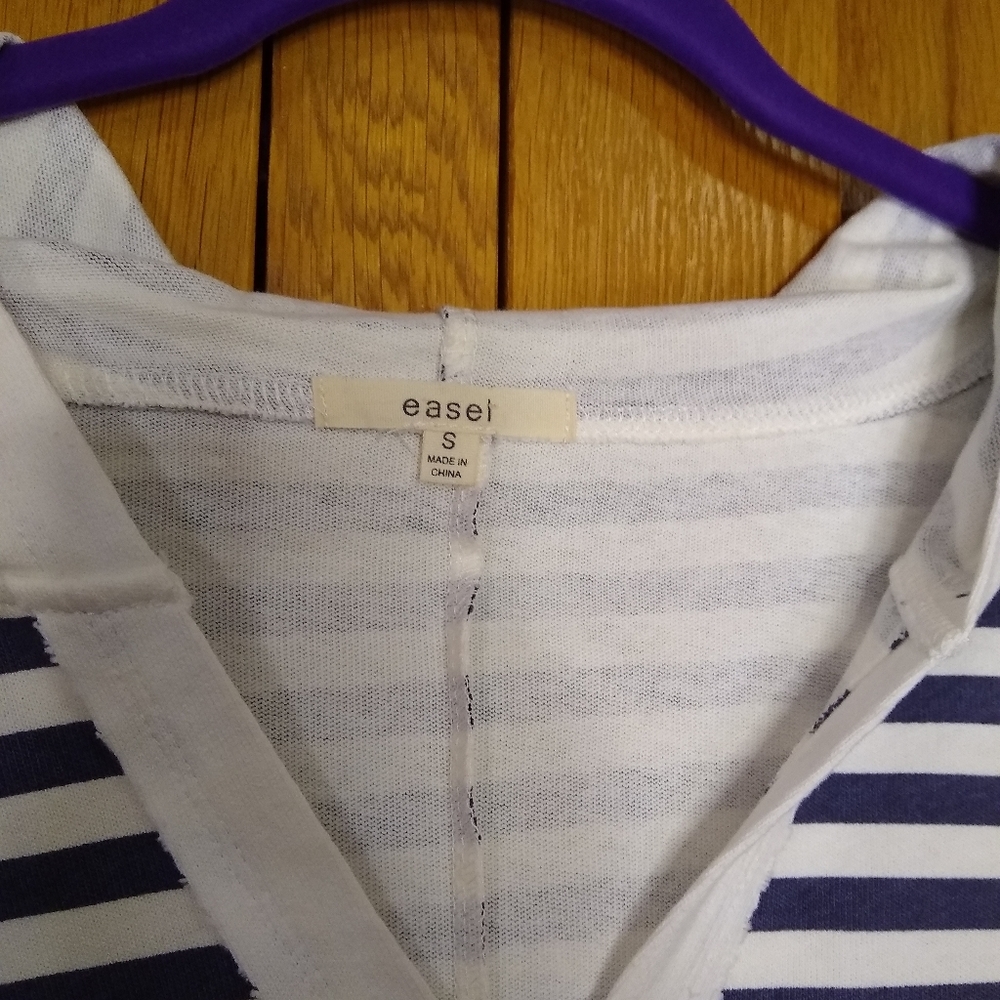 Easel navy & ivory striped oversize short sleeve hoodie - Picture 12 of 14